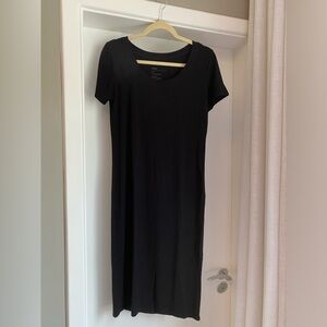 Storq maternity basics bundle (leggings, skirt, dress) in soft stretchy cotton